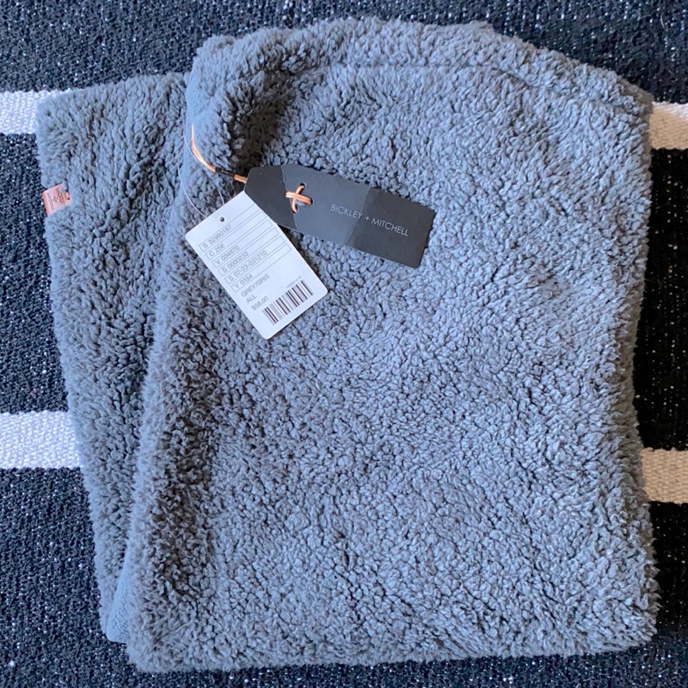 NWT Urban Outfitters Bickley and Mitchell Infinity Scarf
